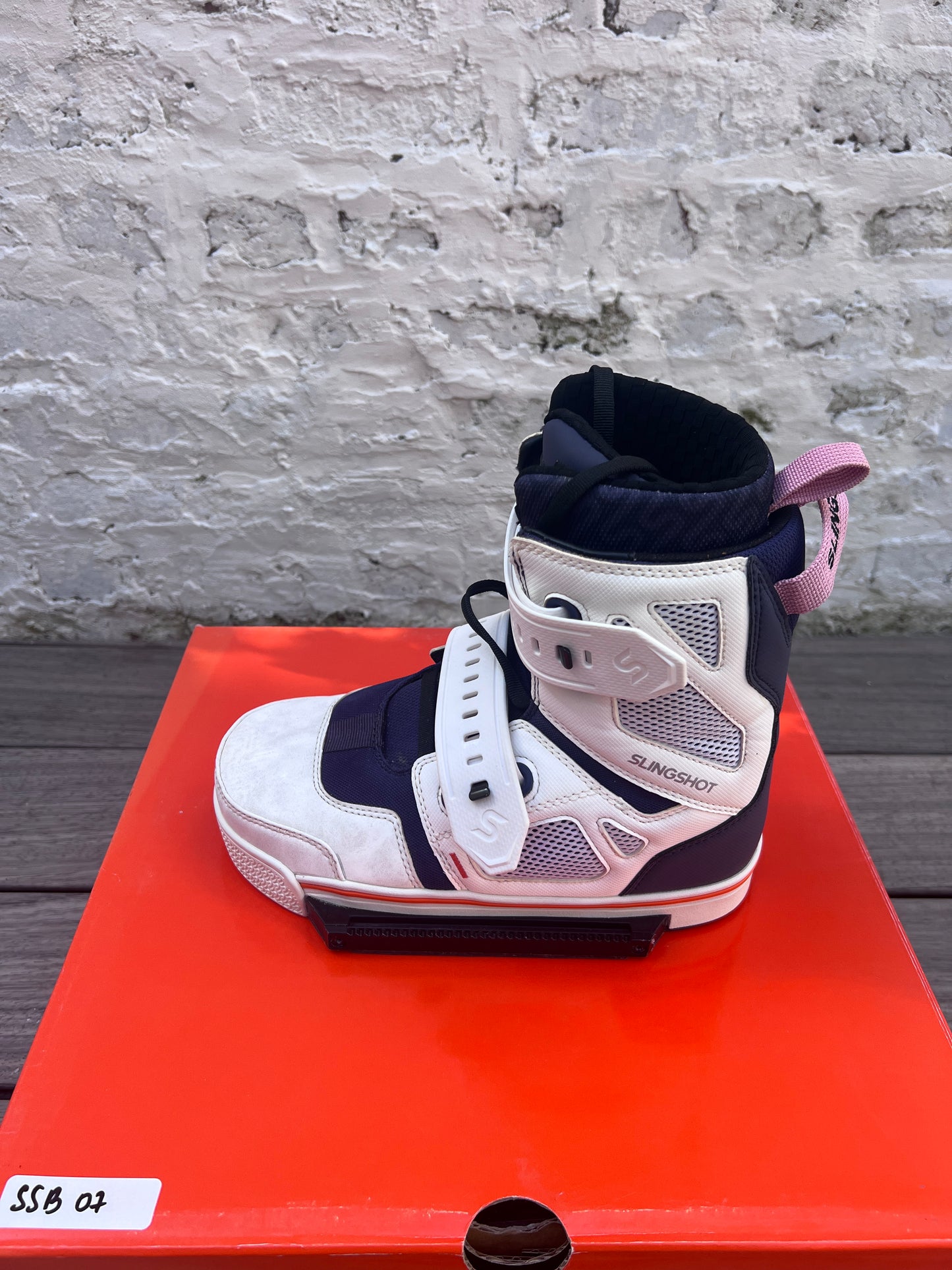 Slingshot JEWEL Wakeboots US08 - SSB07 USED | 25 - Closed Toe Boots (GRADE A)