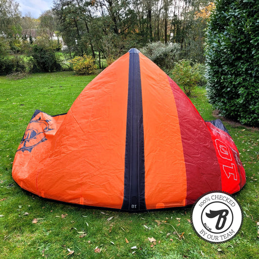Slingshot 10m GHOST V1 Kite Only w/bag USED - Kites (GRADE C)