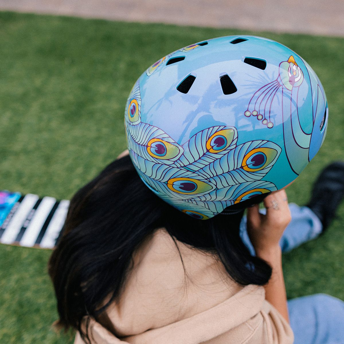 Nutcase STREET Ruffled Feathers - Helmets