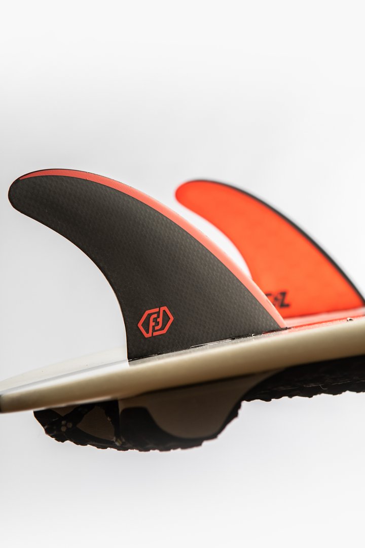 Feather Fins Athlete Single Tab Gony Red Carbon Small (55-70Kg) - Futures/Thruster