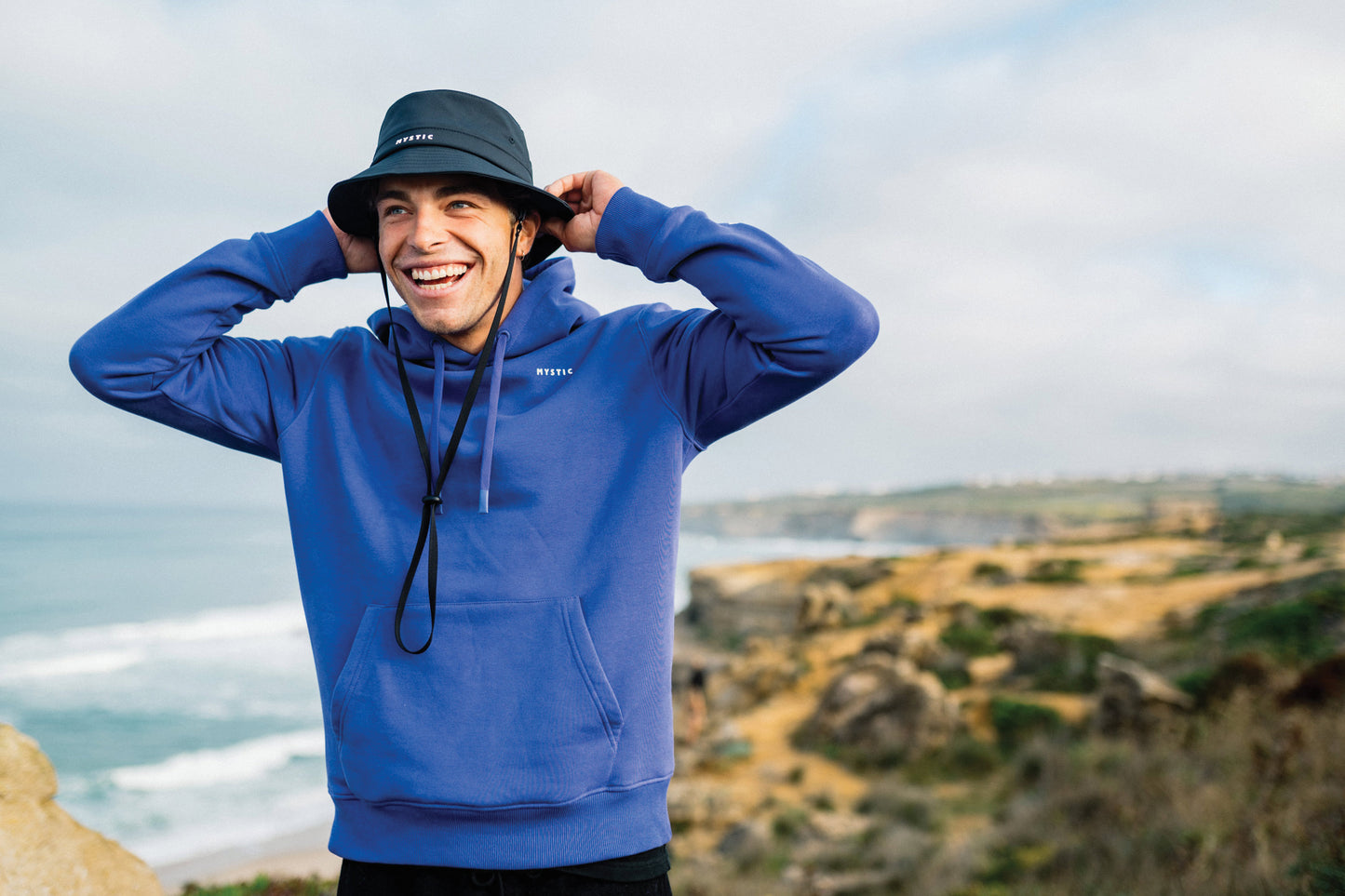 Mystic Bolt Hood Sweat | 23 - Sweats