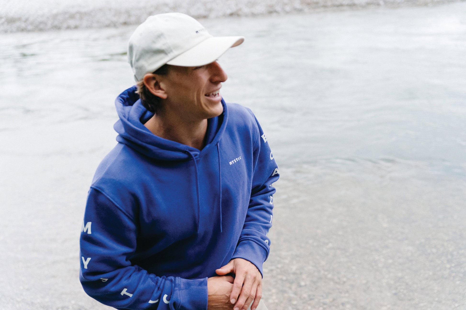 Mystic Bolt Hood Sweat | 23 - Sweats