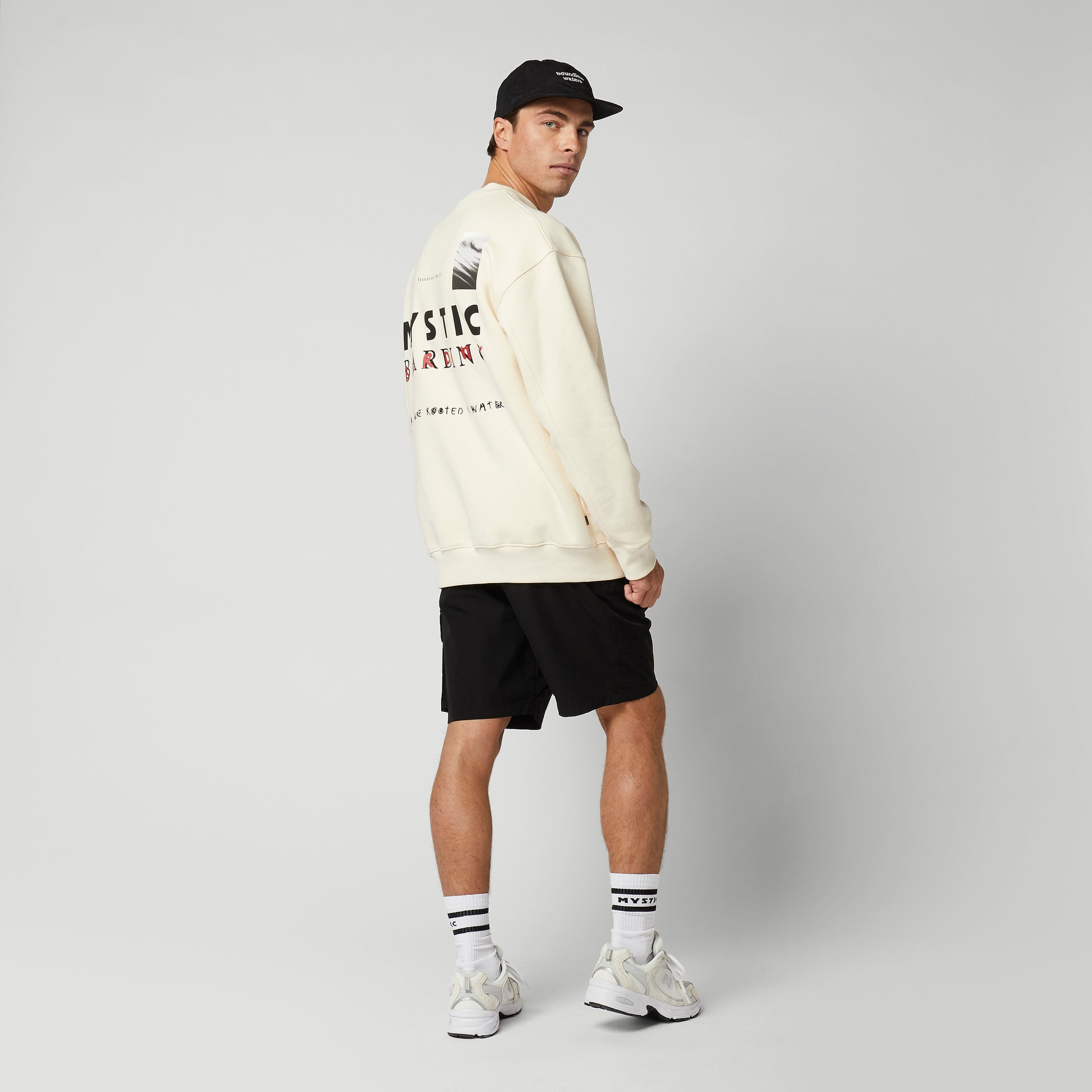 Mystic Trace Crew Sweat | 24 - Sweats
