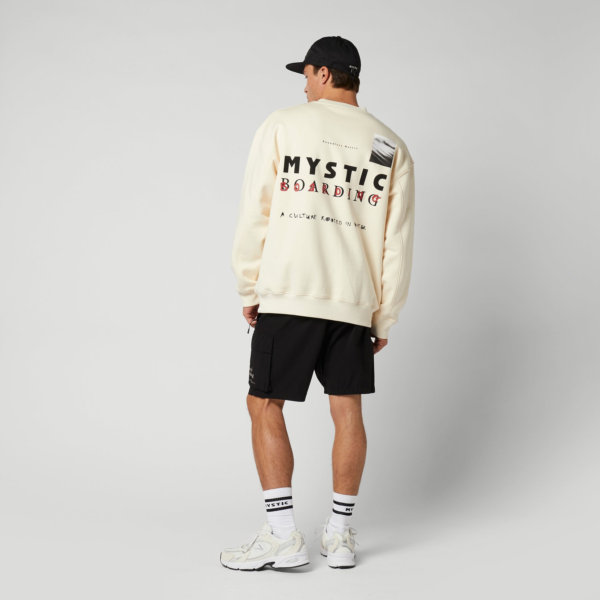 Mystic Trace Crew Sweat | 24 - Sweats
