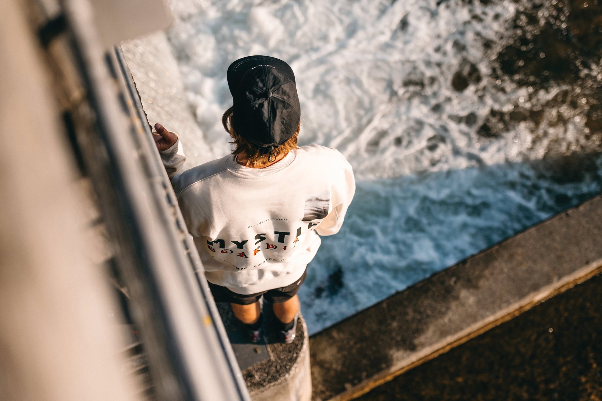 Mystic Trace Crew Sweat | 24 - Sweats