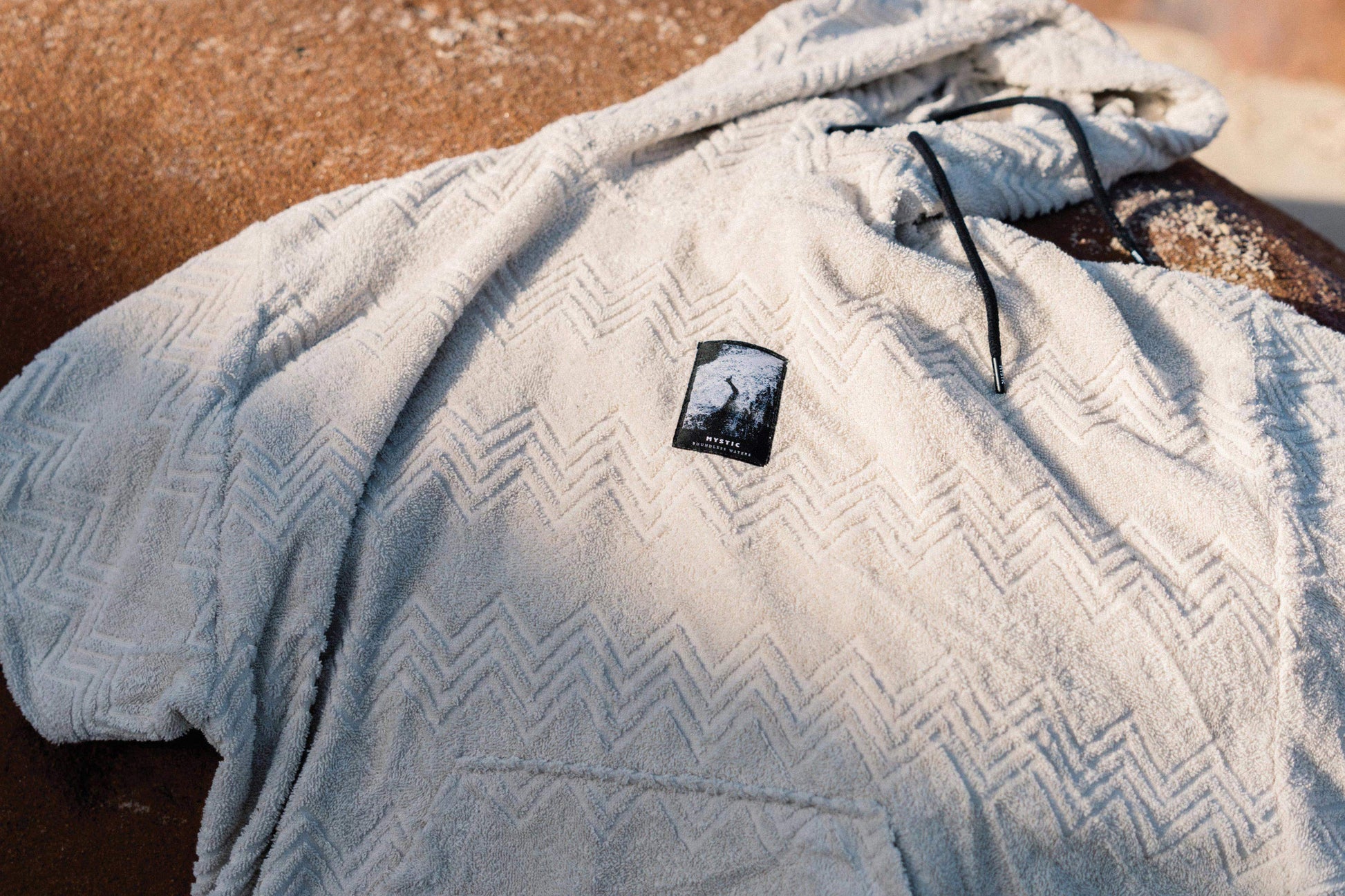 Mystic Poncho Jacquard | 24 - Ponchos