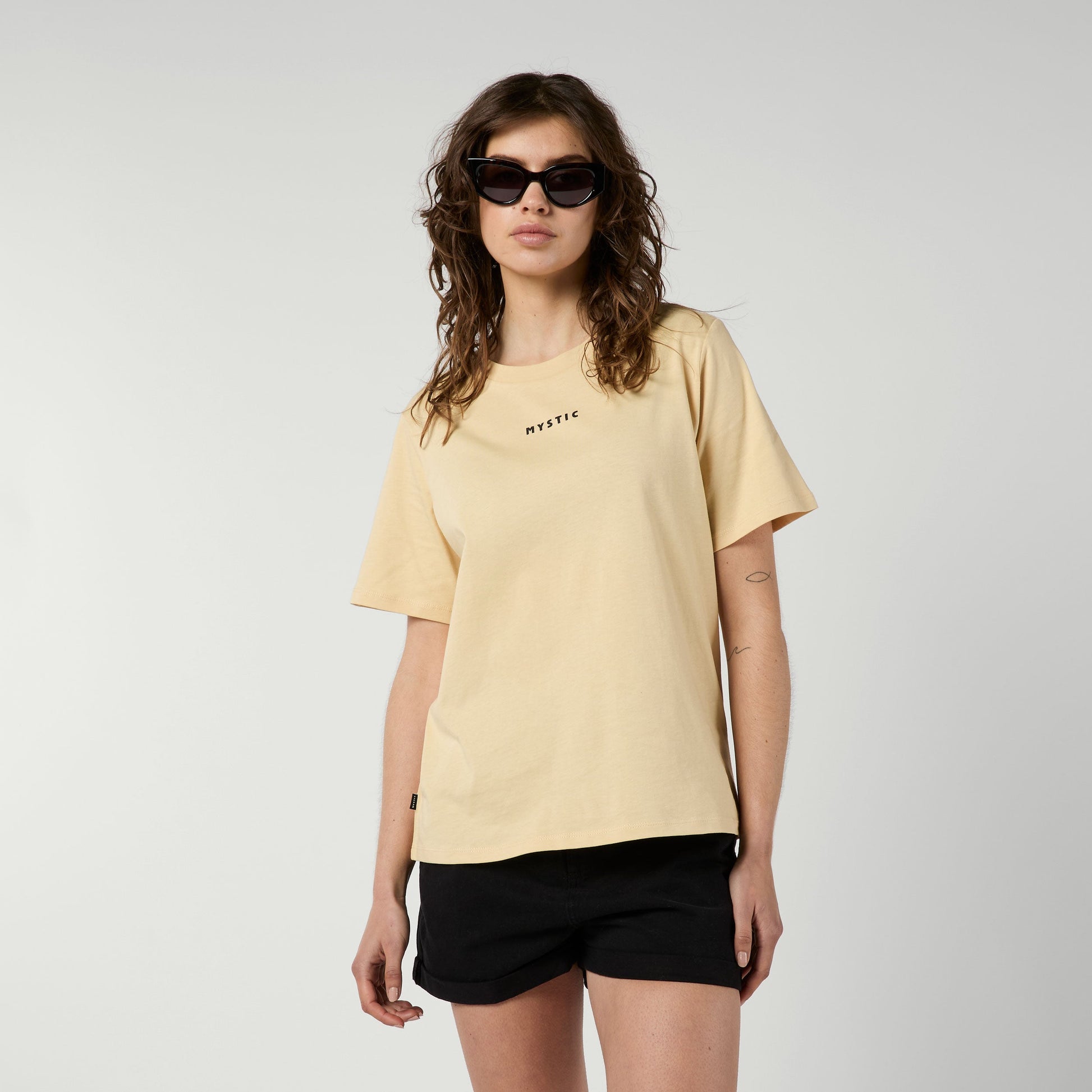 Mystic Brand Seasonal Tee Women 25 - Tees