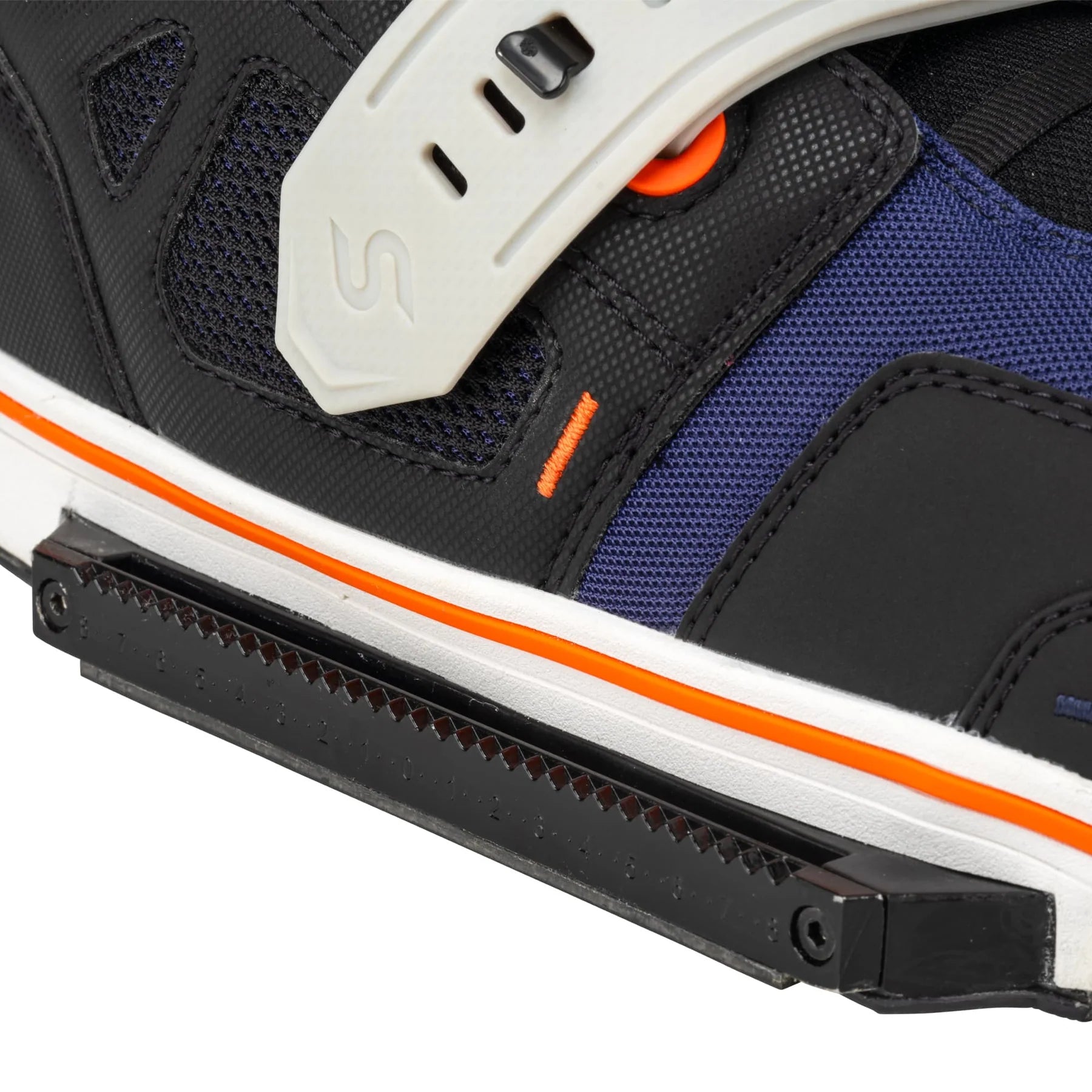 Slingshot RAD Wakeboots | 25 - Boots w/Walk Liners