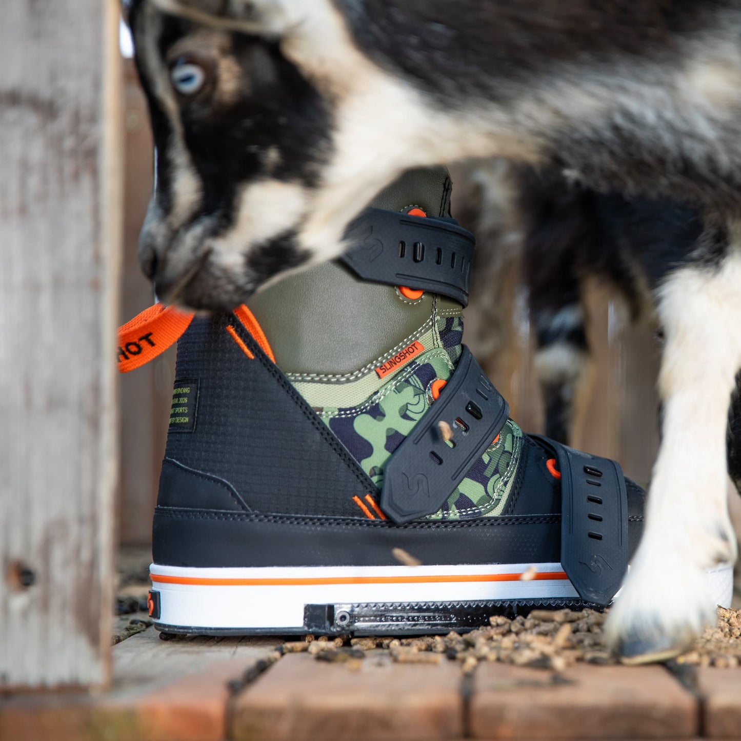 Slingshot Space Mob Boots | 26 - Boots w/Walk Liners