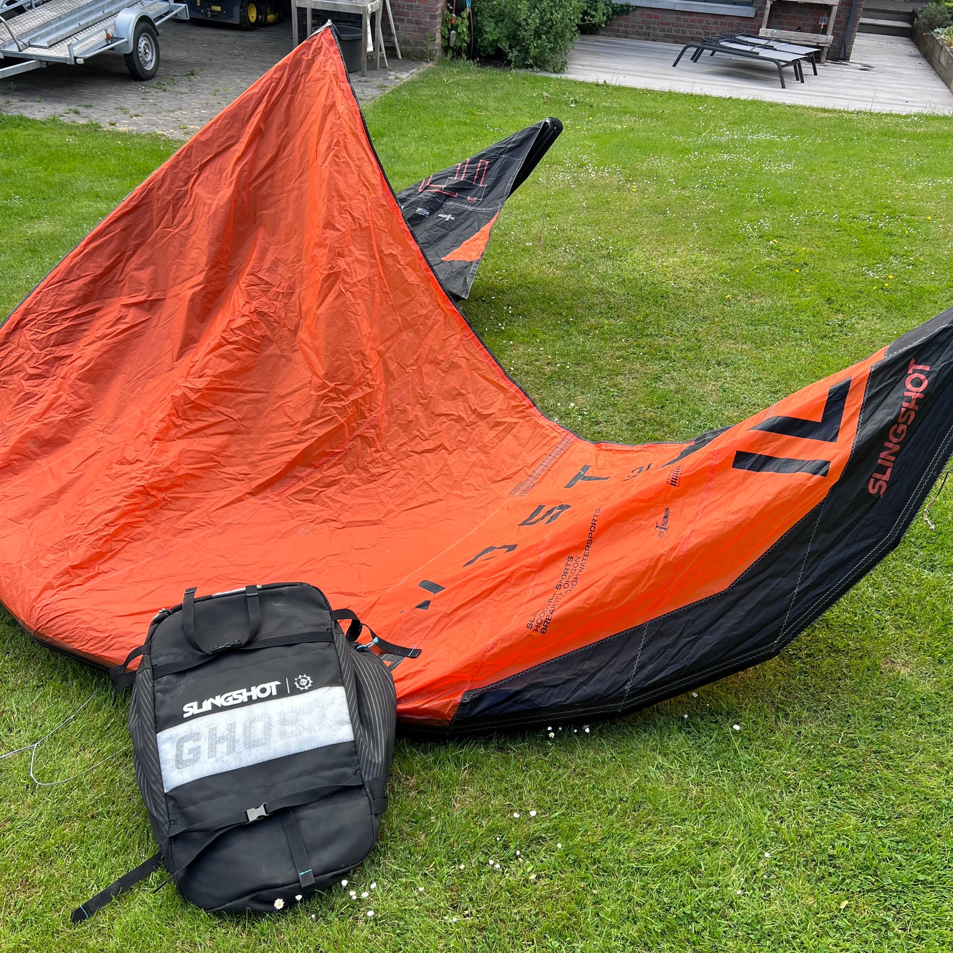 Slingshot 10m GHOST V1 Kite Only w/bag USED - Kites (GRADE C)