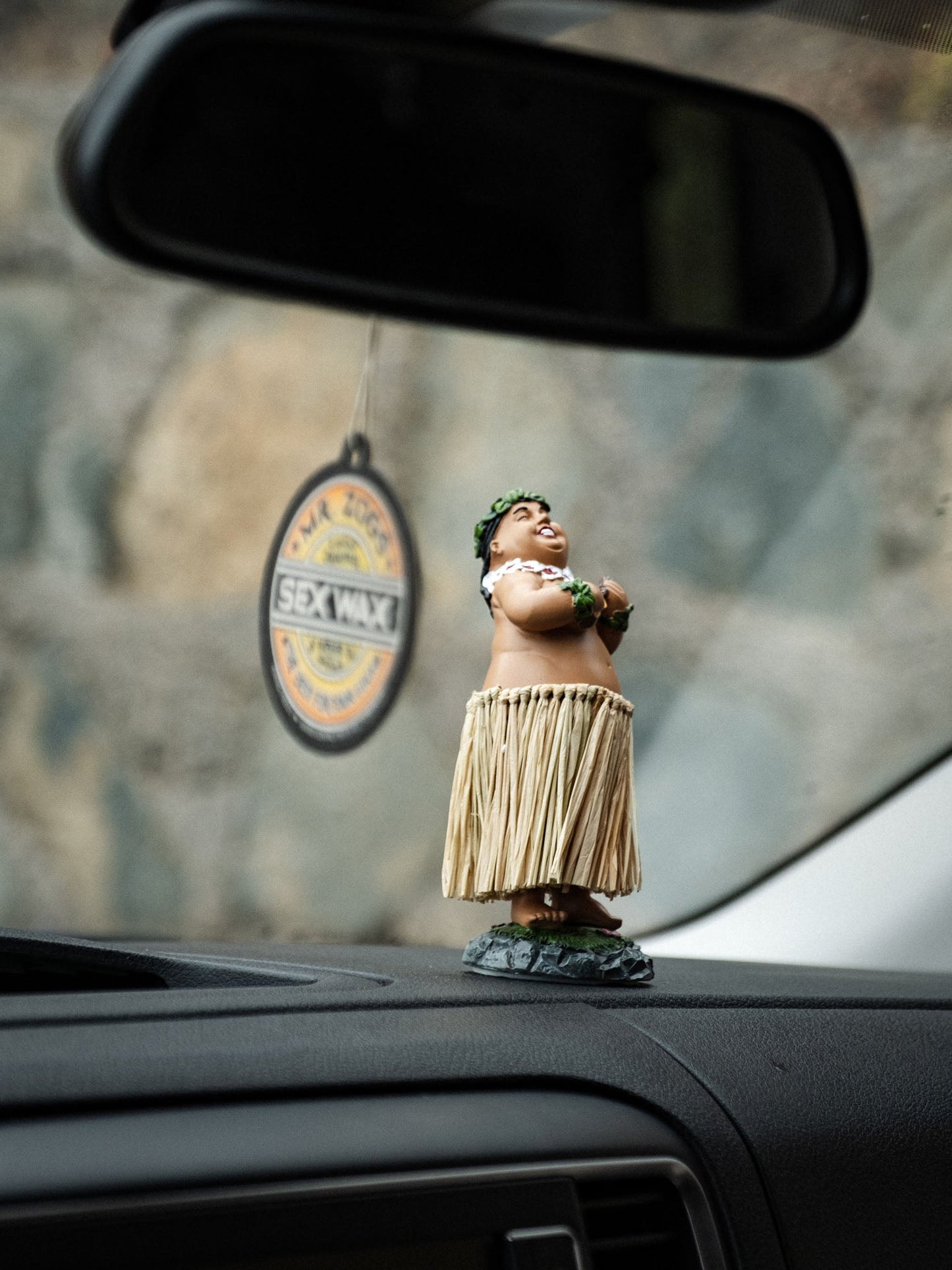 Devoted Hawaiian Hula Dashboard Boy - Hawaian Hula