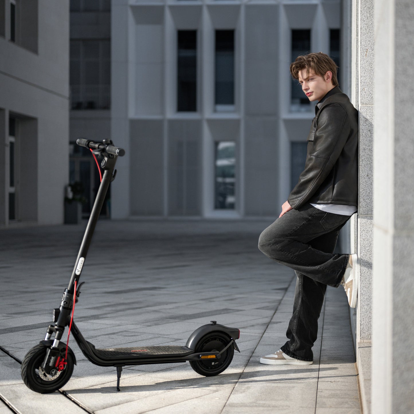 Segway Ninebot F2 PRO E II Kickscooter 900w 36v 460 Wh - E-Steps