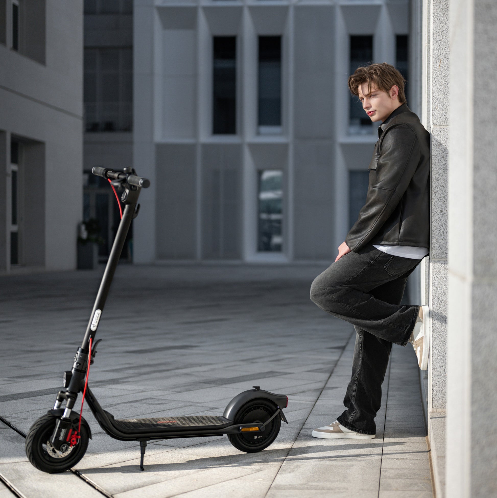 Segway Ninebot F2 PRO E II Kickscooter 900w 36v 460 Wh - E-Steps