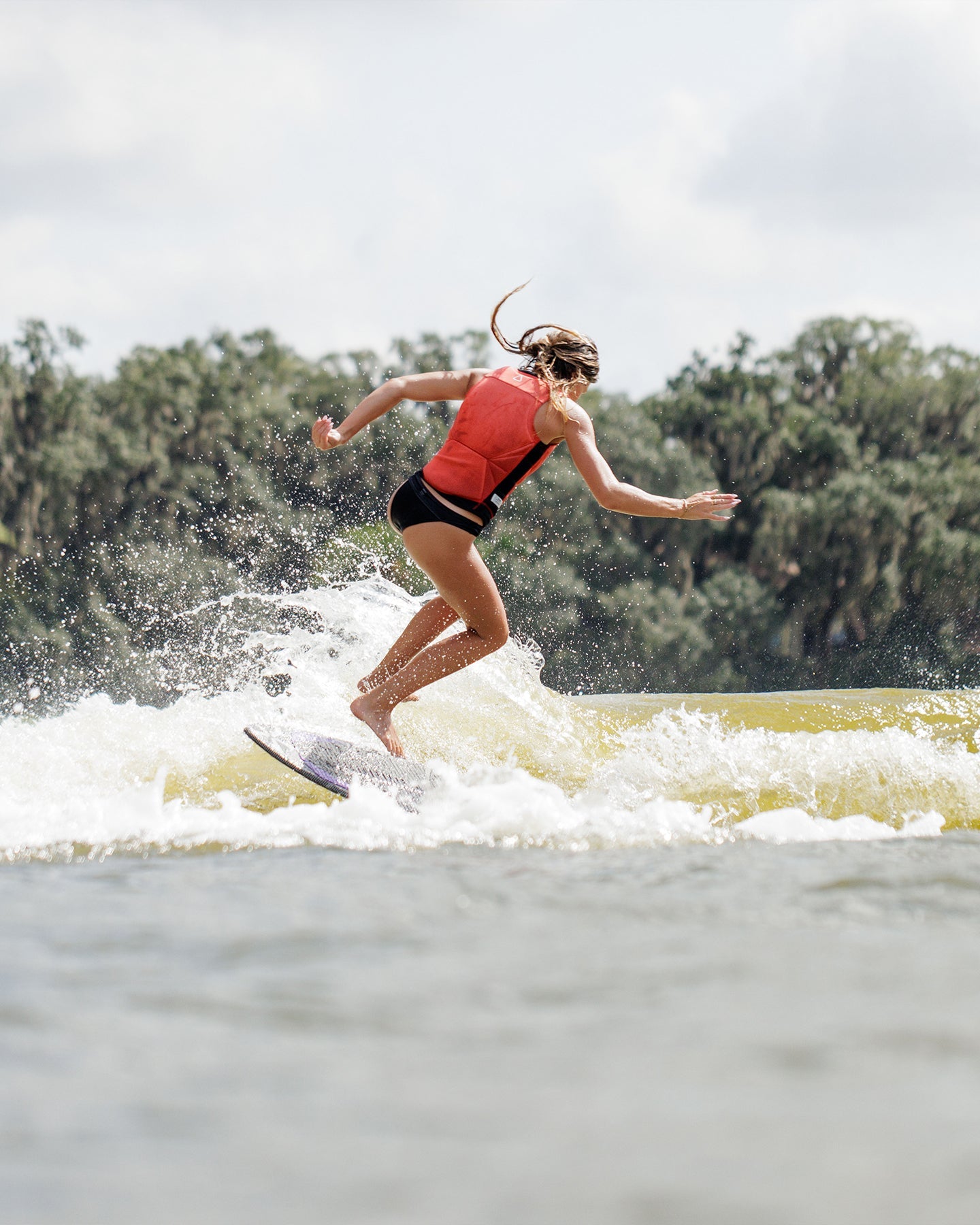 Follow Cleo | 26 - Impact Wake Vests