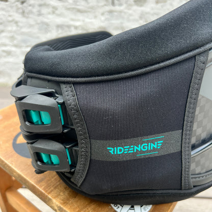 Ride Engine Elite Carbon Type 1 Hyperlock Harness w/spreader Bar USED | 25 - Kite Waist Hardshell (GRADE A)