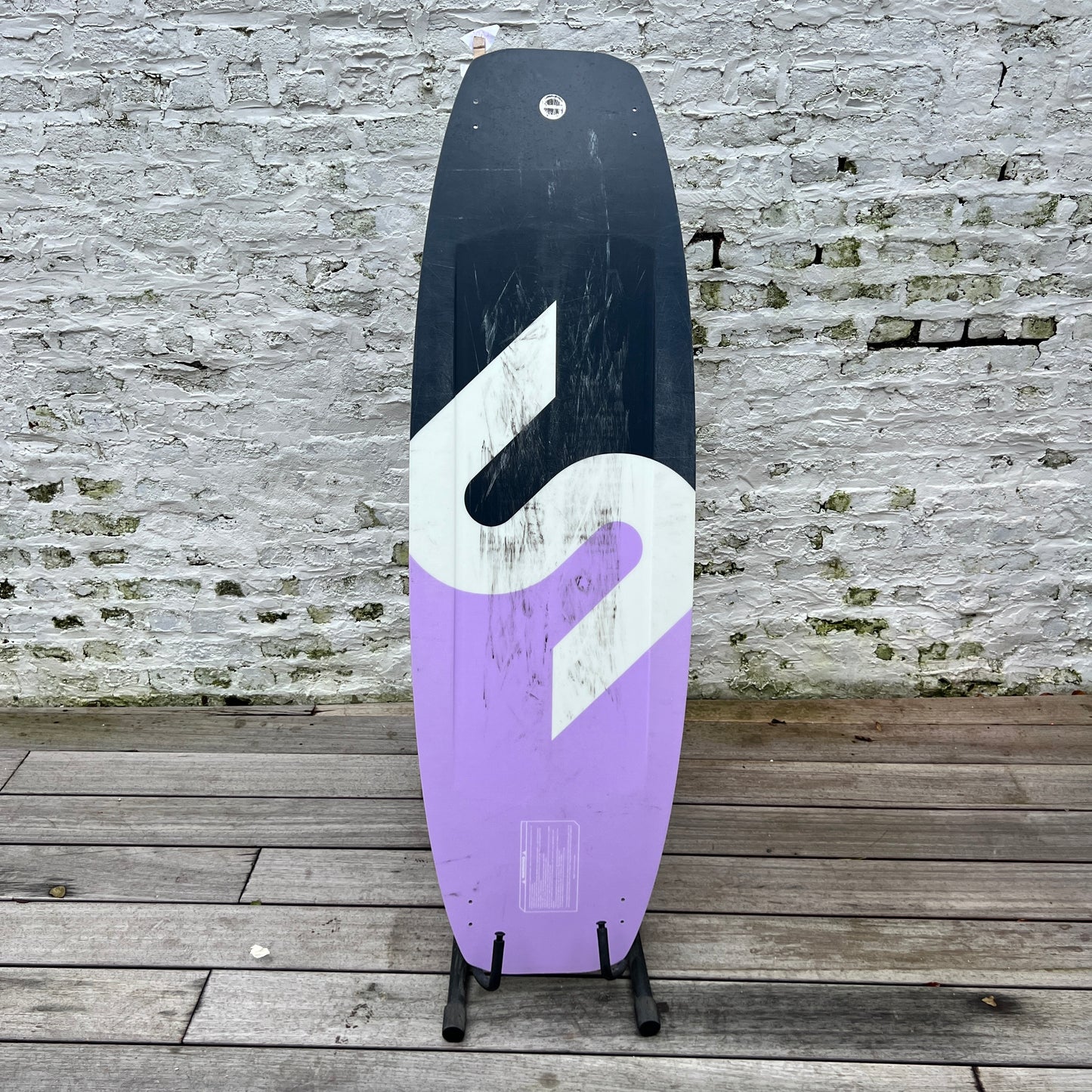 Slingshot CONTRAST Wakeboard 142cm - NUM7 USED | 24 - Wakeboards (GRADE A)