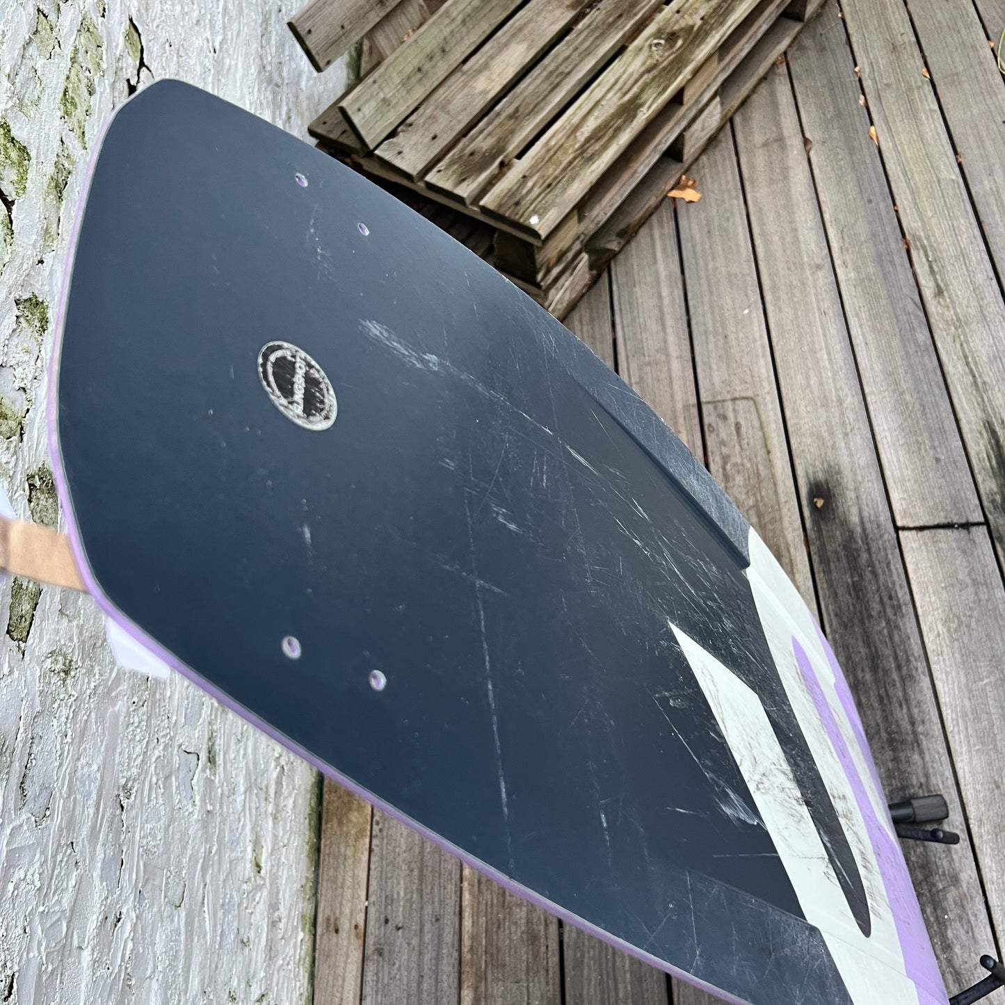 Slingshot CONTRAST Wakeboard 142cm - NUM7 USED | 24 - Wakeboards (GRADE A)