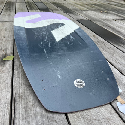 Slingshot CONTRAST Wakeboard 142cm - NUM7 USED | 24 - Wakeboards (GRADE A)