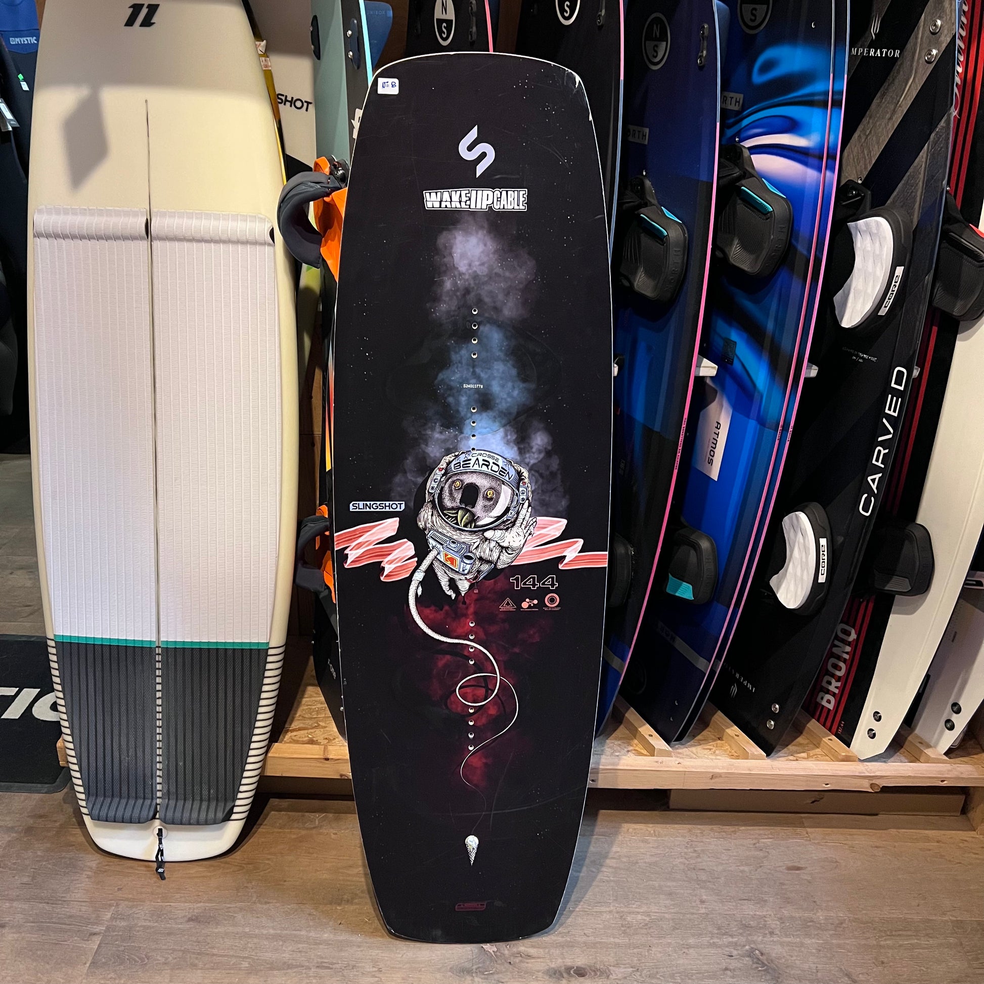 Slingshot BEARDEN Wakeboard 144cm WK-014 USED | 24 - Wakeboards (GRADE C)