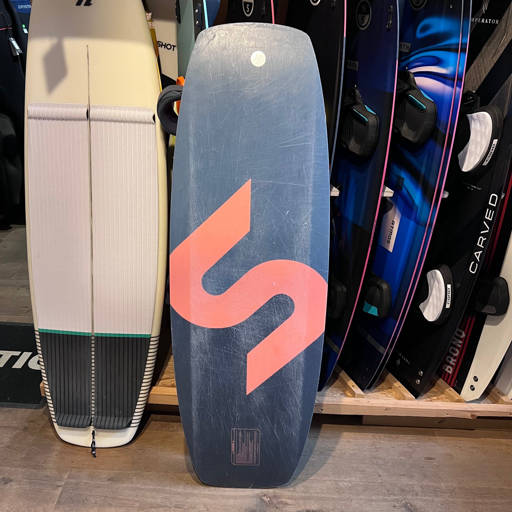 Slingshot BEARDEN Wakeboard 144cm WK-014 USED | 24 - Wakeboards (GRADE C)