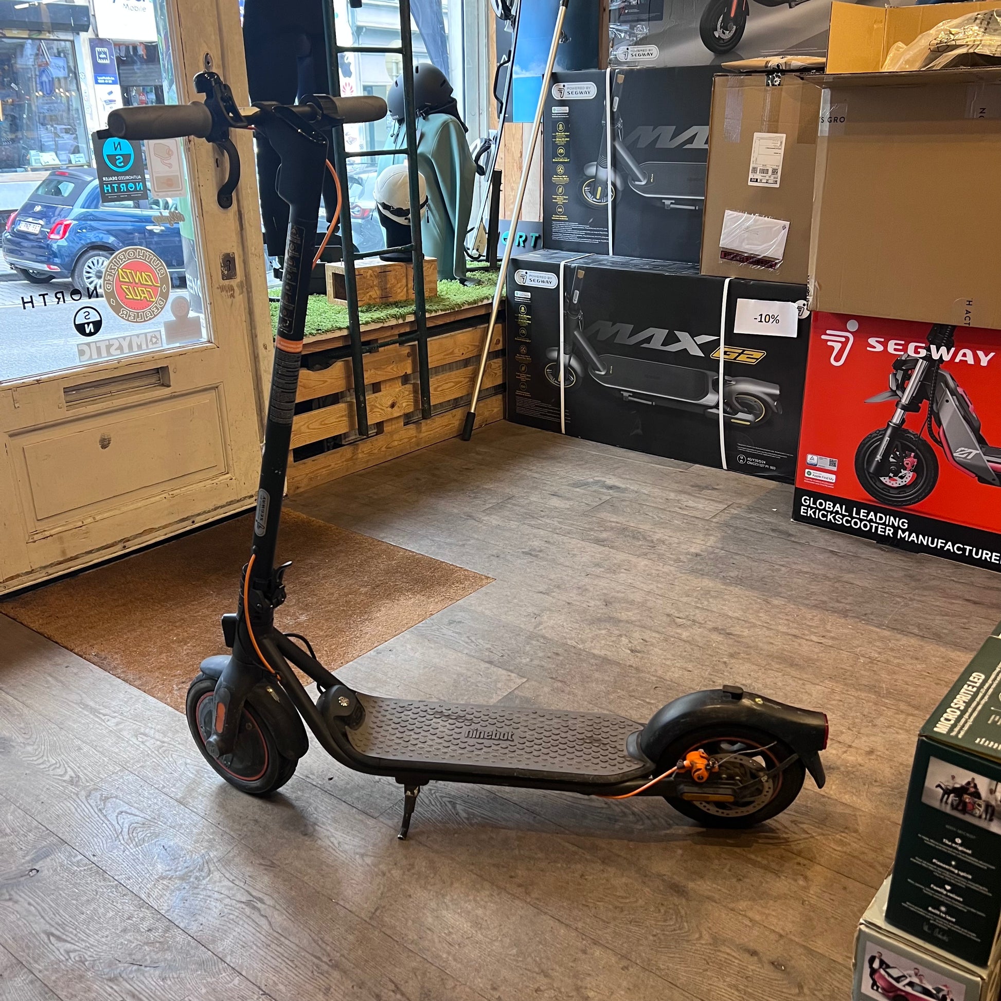 Segway Ninebot Kickscooter F40 E - 3380km USED - E-Steps (GRADE C)