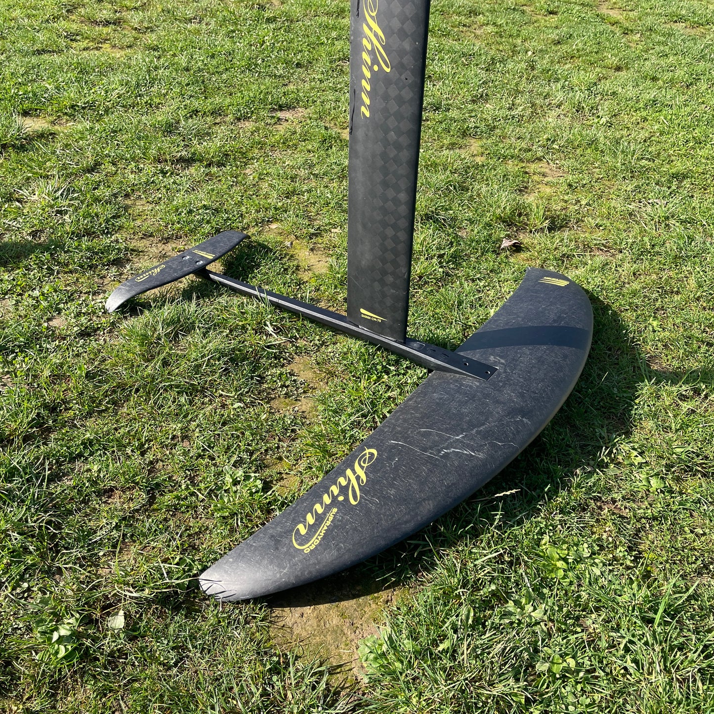 Slingshot Pack Starboard 6'4 130L - Hydrofoil Shinn mast HM 75cm (water) + FW1950 + Bag USED - Full Sets (GRADE B)