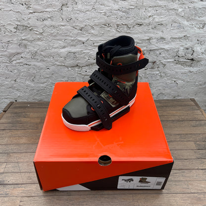 Slingshot Space Mob Boots | 26 -  USED US 8
