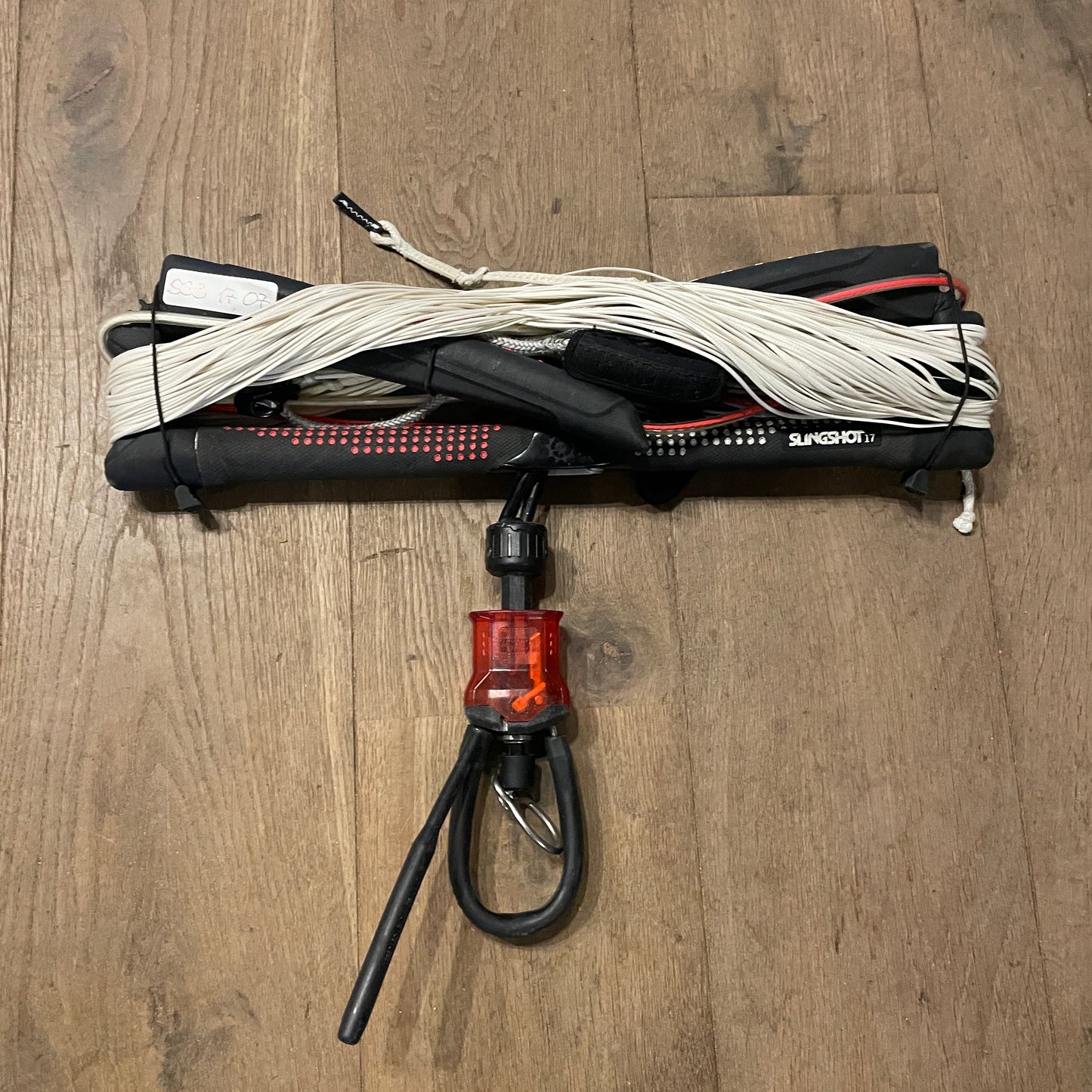 Slingshot 17 in THE SENTRY V1 Control Bar USED - Bar & Lines (GRADE B)