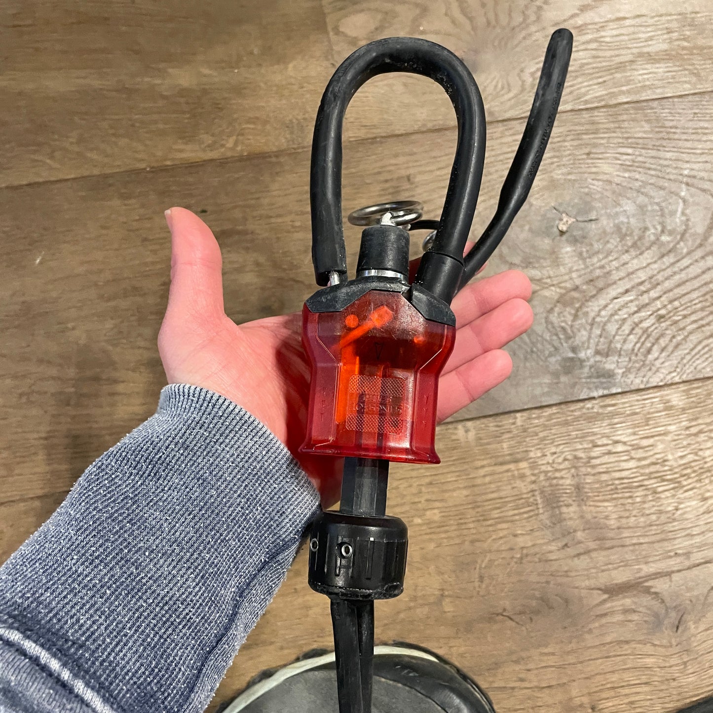 Slingshot 17 in THE SENTRY V1 Control Bar USED - Bar & Lines (GRADE C)
