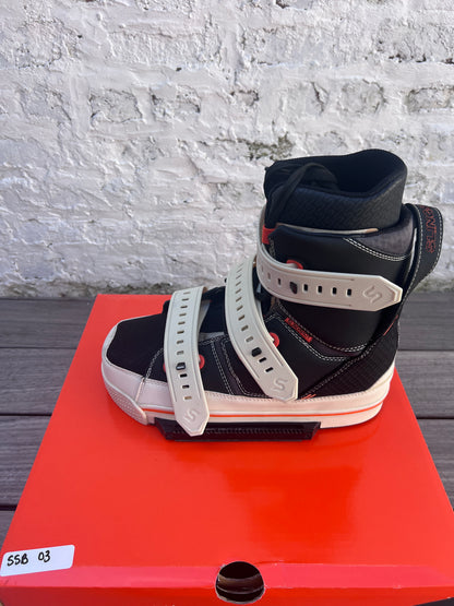 Slingshot SPACE MOB Wakeboots US11 - SSB03 USED | 25 - Closed Toe Boots (GRADE A)