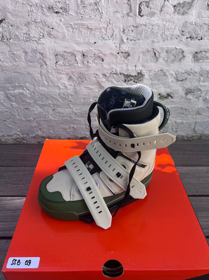 Slingshot COPYCAT Wakeboots US09 - SSB09 USED | 25 - Closed Toe Boots (GRADE A)