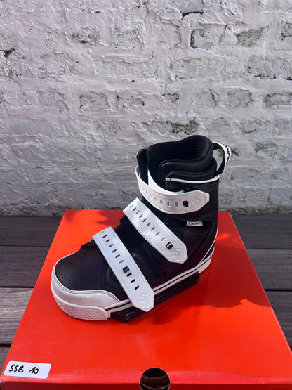 Slingshot KTV EverShred Wakeboots US09 - SSB10 USED | 25 - Closed Toe Boots (GRADE A)