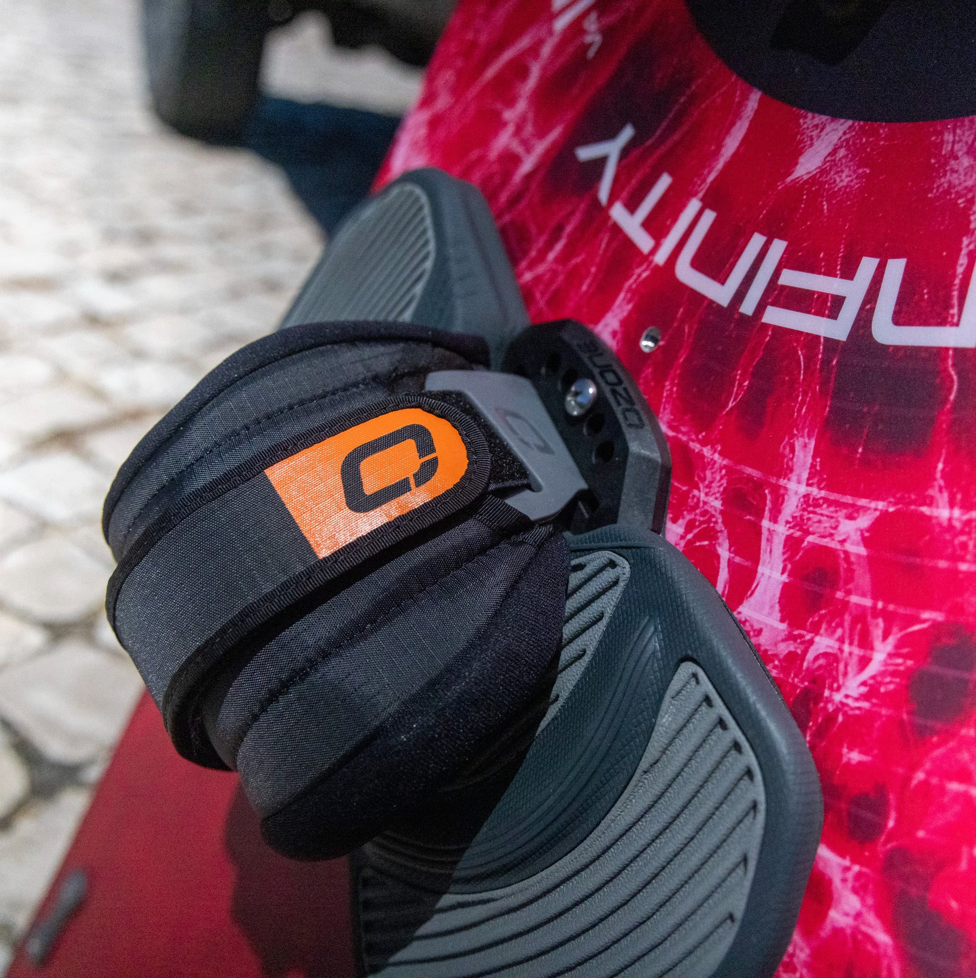 Ozone INFINITY V4 Lightwind - Twintips