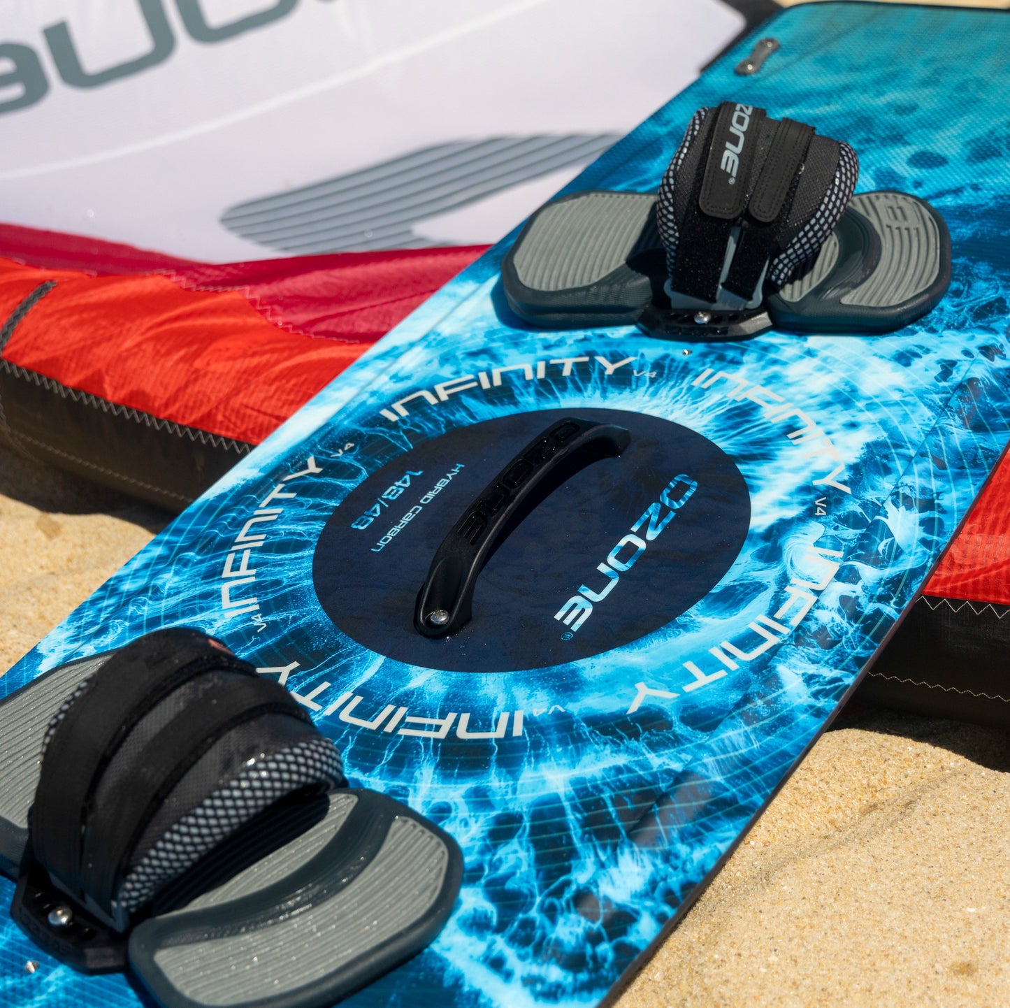 Ozone INFINITY V4 Lightwind - Twintips