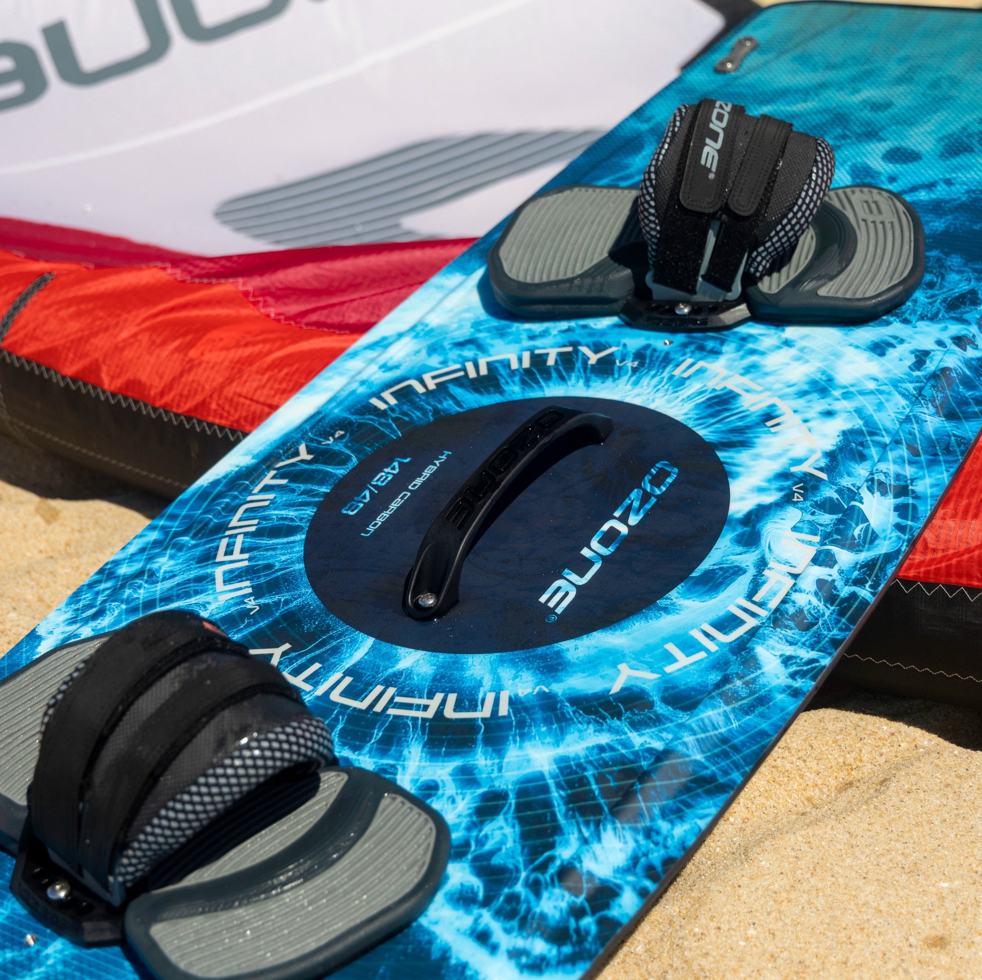 Ozone INFINITY V4 Lightwind - Twintips