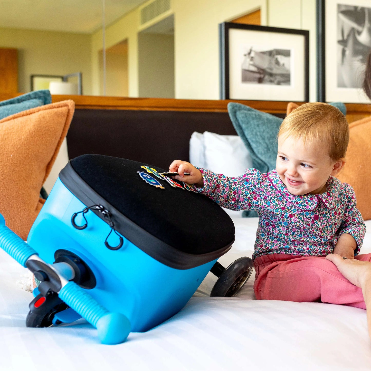 Micro Scooter Luggage Junior LED - Scootcases
