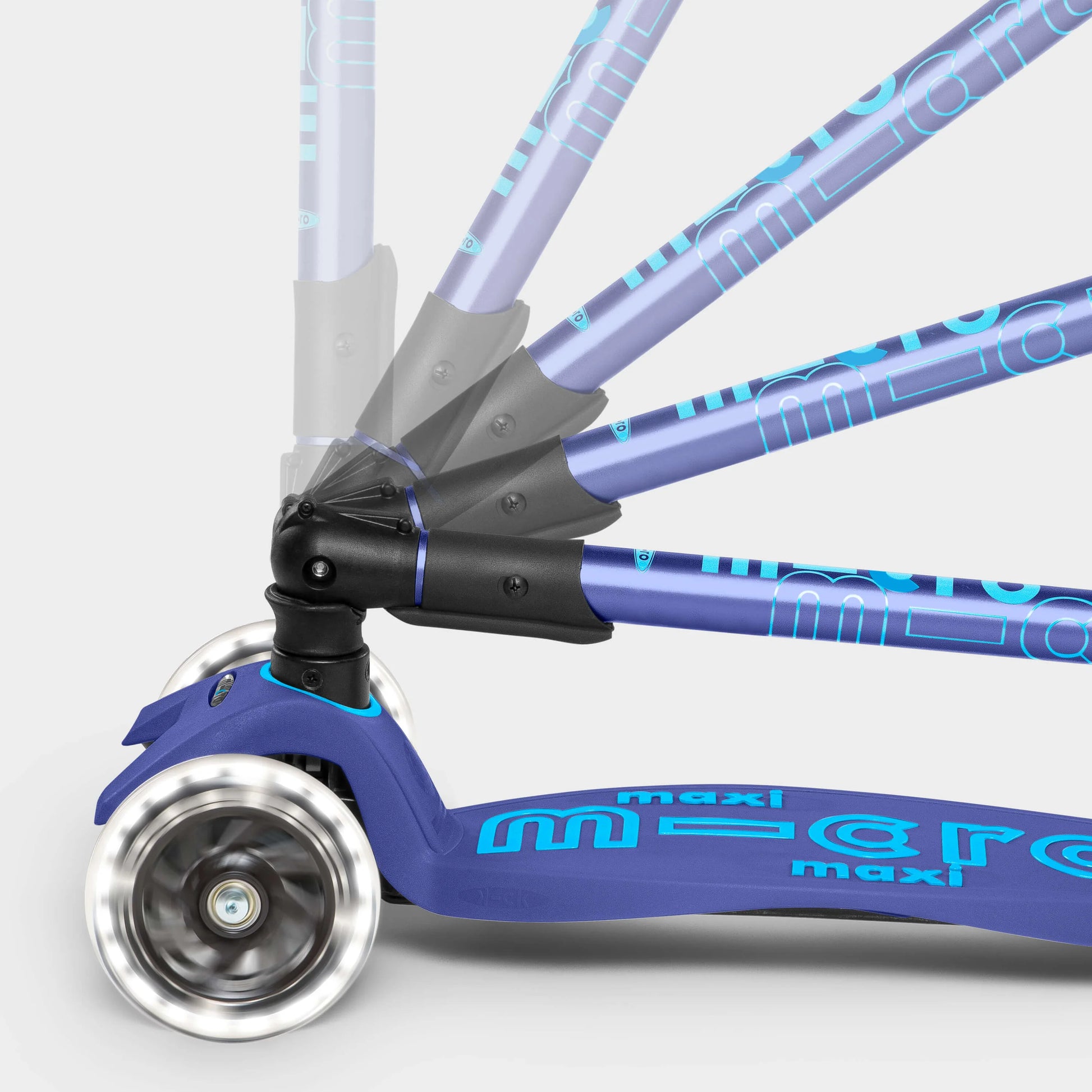 Micro MAXI Deluxe Foldable LED - 3 Wheel Steps