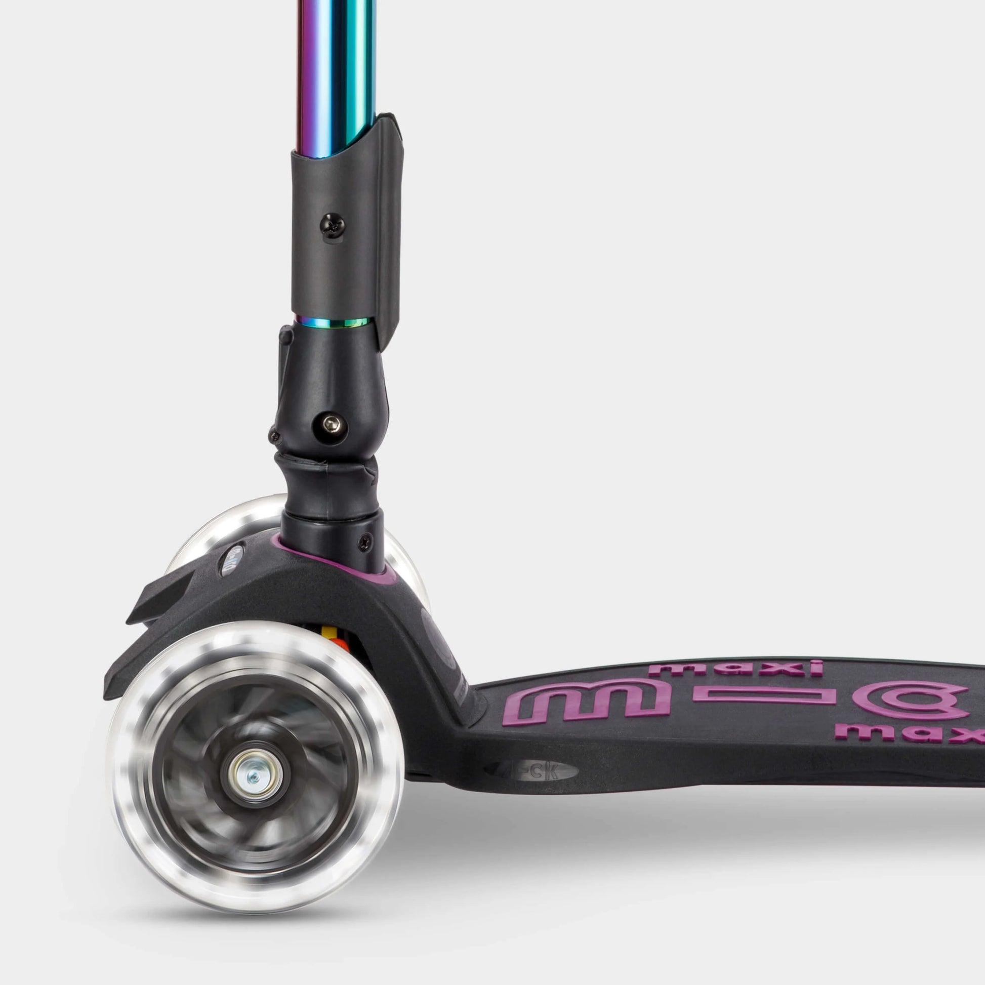 Micro MAXI Deluxe Foldable LED Neochrome - 3 Wheel Steps