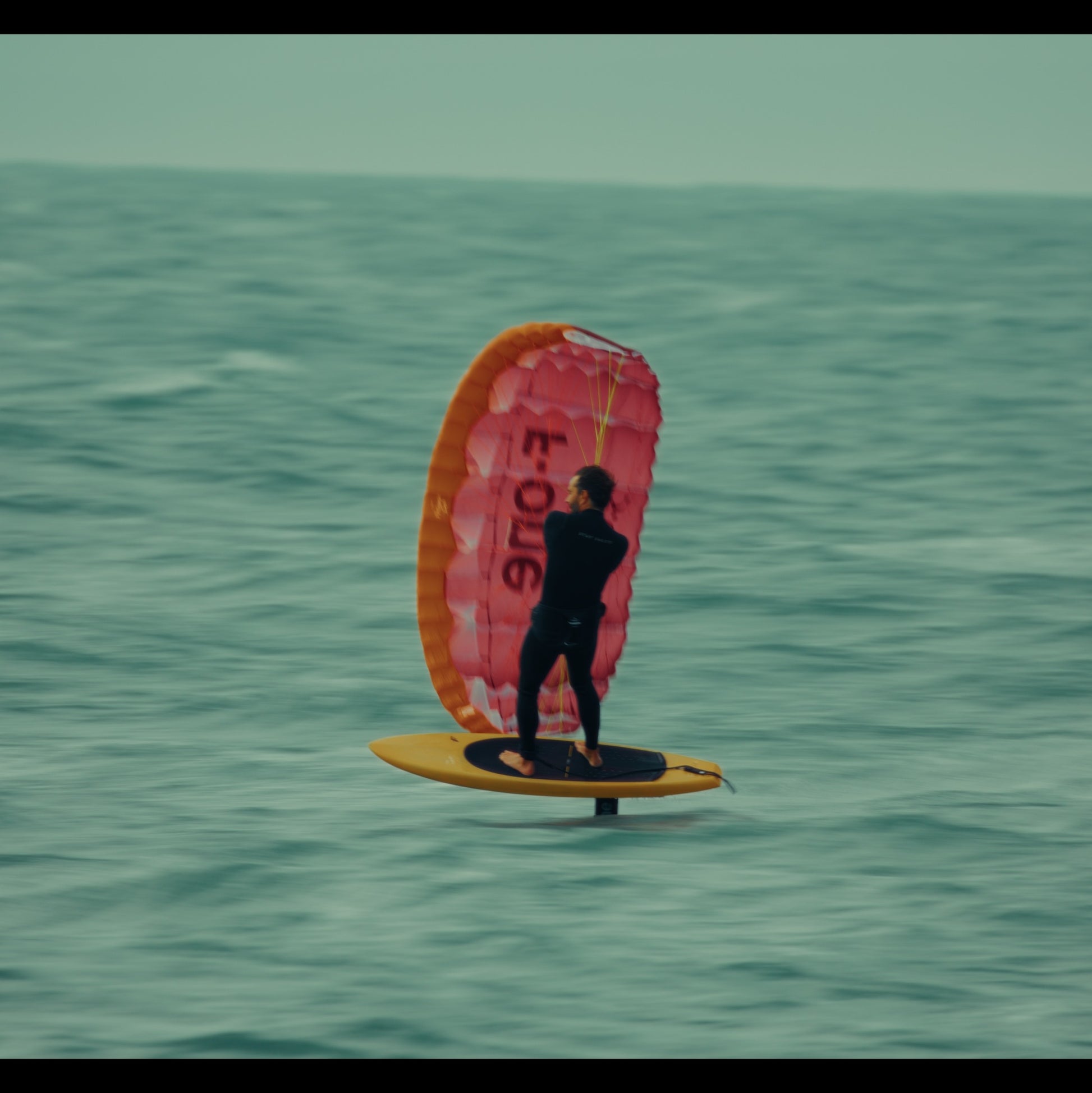 F-One ROCKET FREE SURF CARBON 26 - Midlength Foilboards
