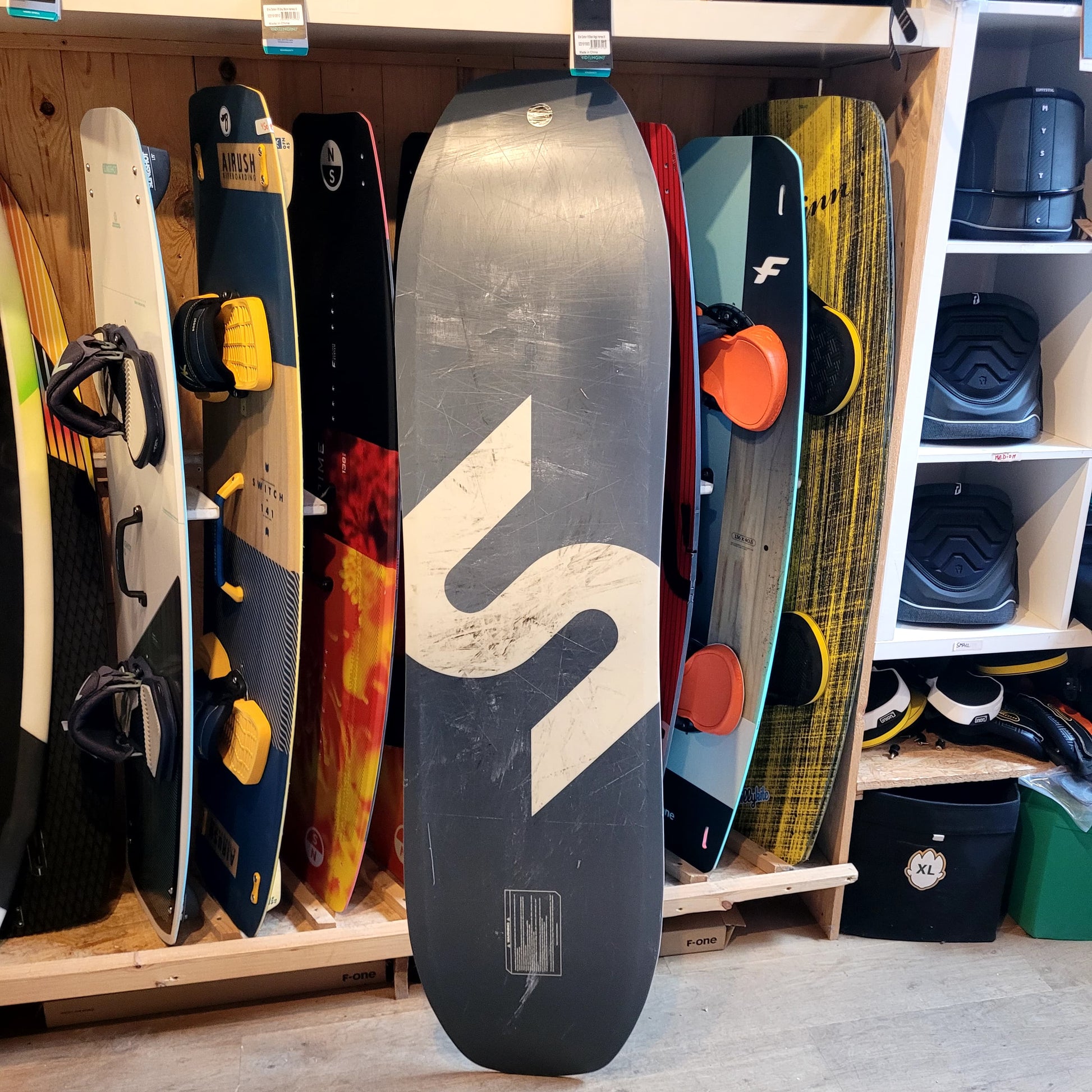 Slingshot SPACE MELTER Wakeboard 165cm - NUM12 USED | 24 - Wakeboards (GRADE A)
