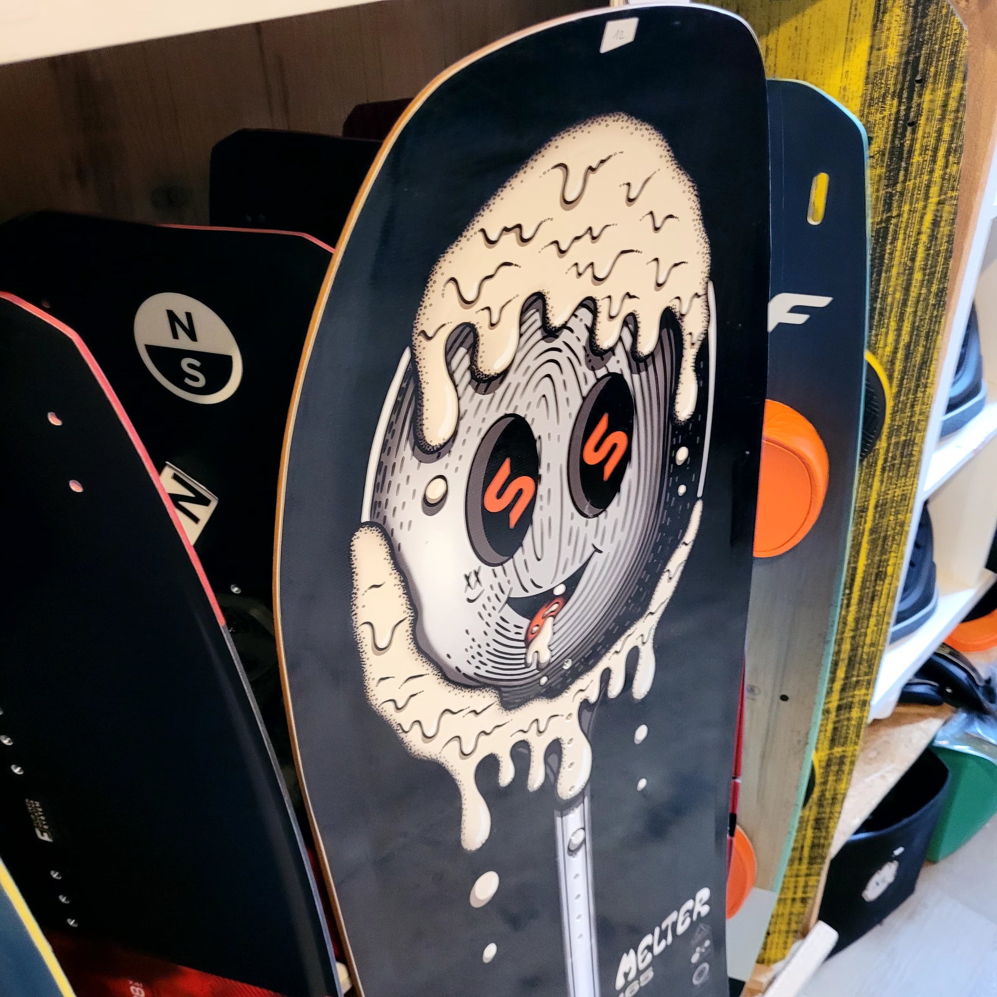 Slingshot SPACE MELTER Wakeboard 165cm - NUM12 USED | 24 - Wakeboards (GRADE A)