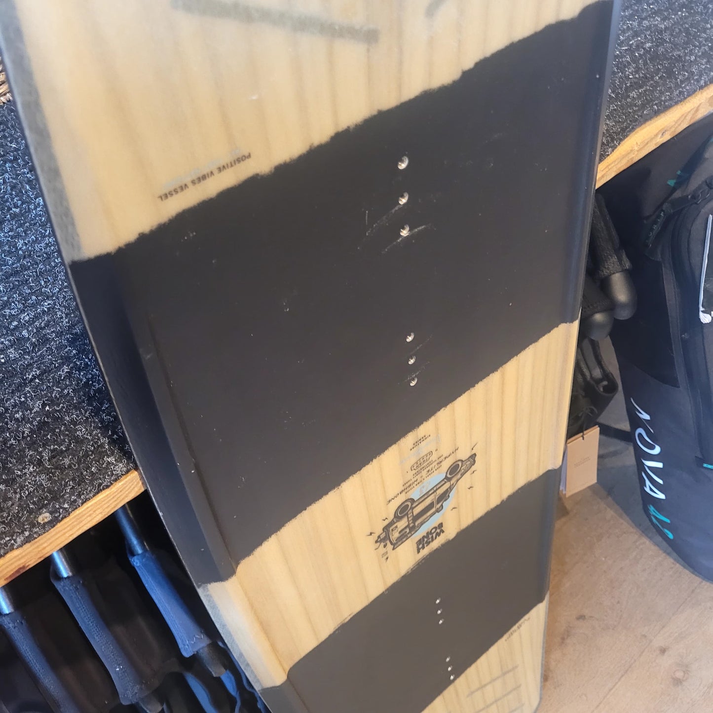 Hyperlite Wishbone Board 143 - USED | 22 - Wakeboards (GRADE A)