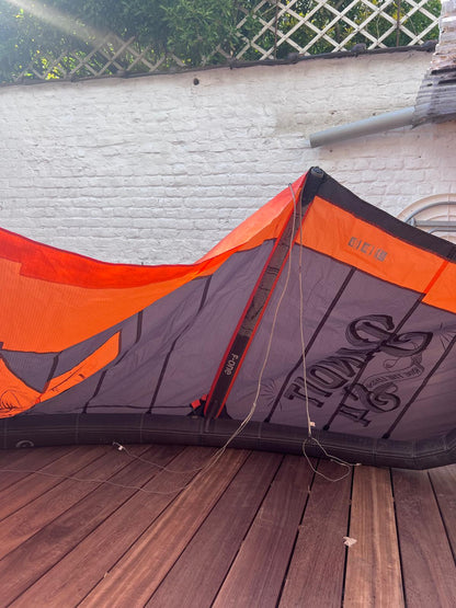 F-One 7m+10m BANDIT S4 Kites w/bar USED - Kites (GRADE B)