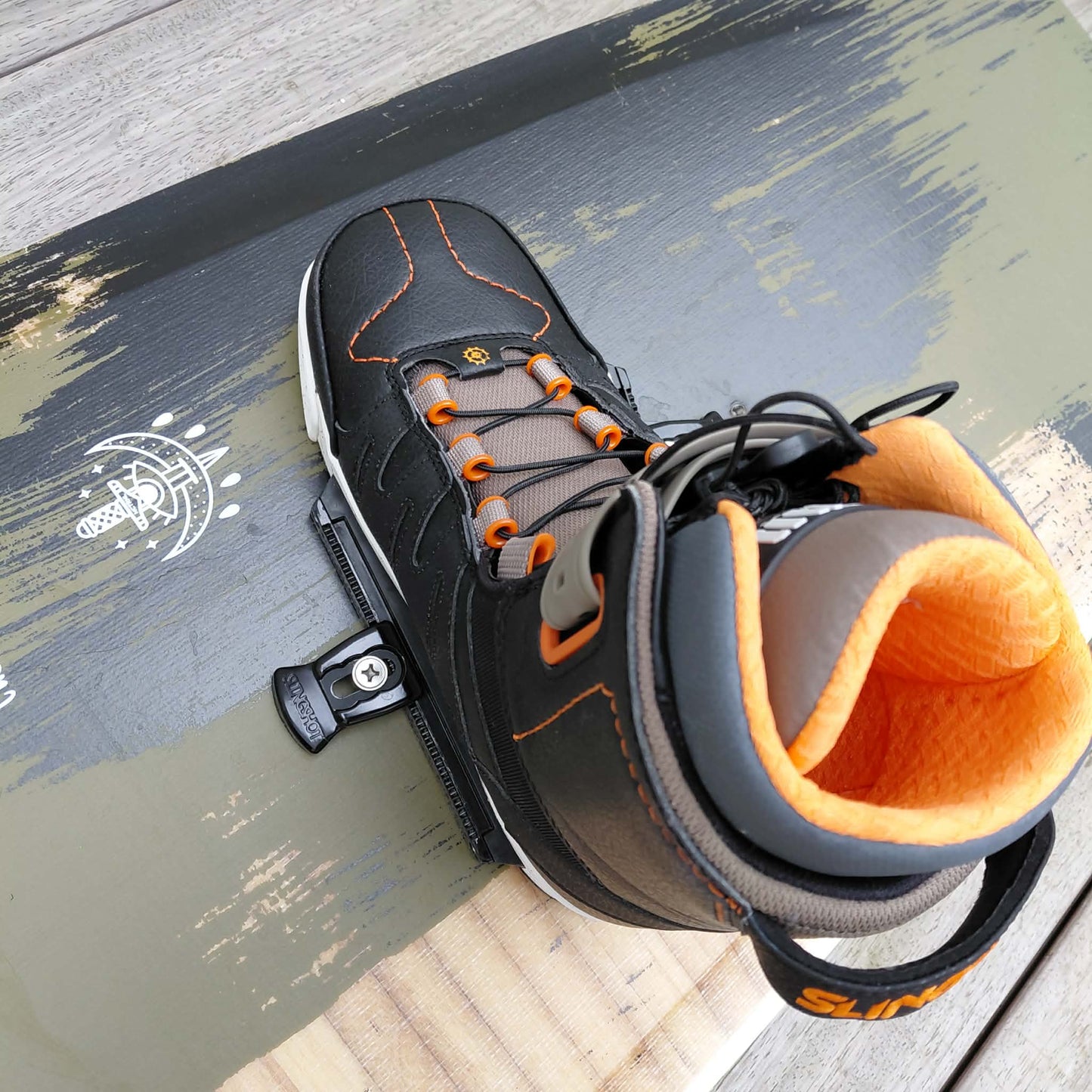 Lucie Cuvelier Ronix Top Notch Pro All Over Flex Wakeboard 143cm + 2020 SLINGSHOT Rad Wake Boots US7/EU39 USED | 22 - Bundles (GRADE A)
