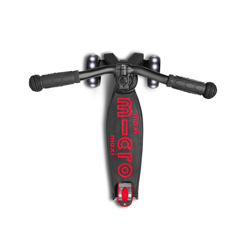 Micro MAXI Deluxe Pro LED - 3 Wheel Steps