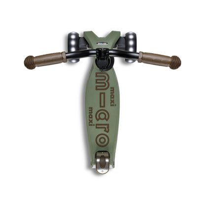 Micro MAXI Deluxe Pro LED - 3 Wheel Steps