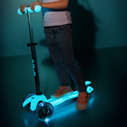 Micro MINI Deluxe Glow LED - 3 Wheel Steps