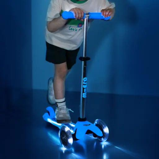 Micro MINI Deluxe Glow LED - 3 Wheel Steps