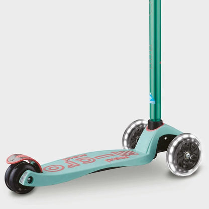 Micro MAXI Deluxe LED - 3 Wheel Steps
