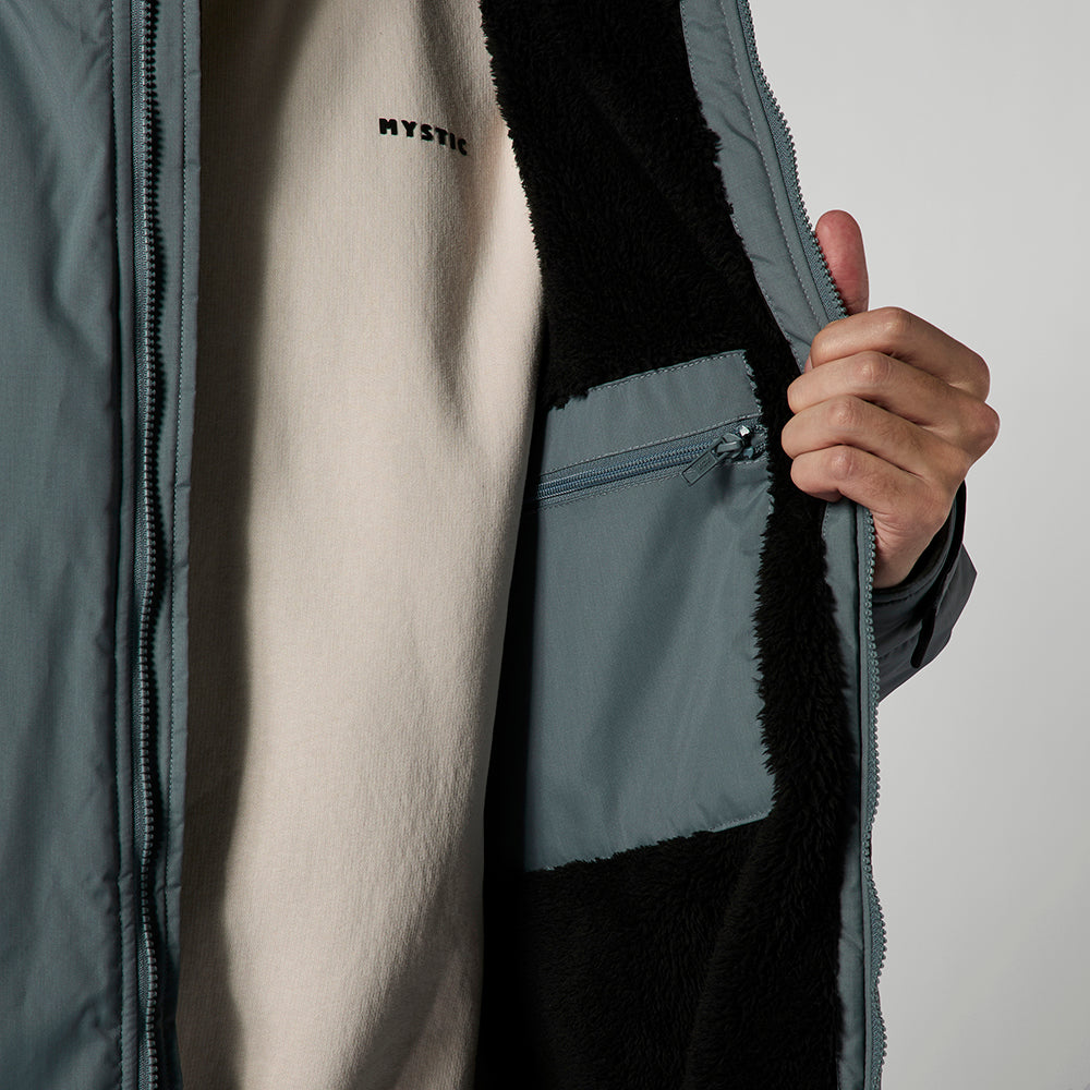 Mystic Poncho Explore | 24
